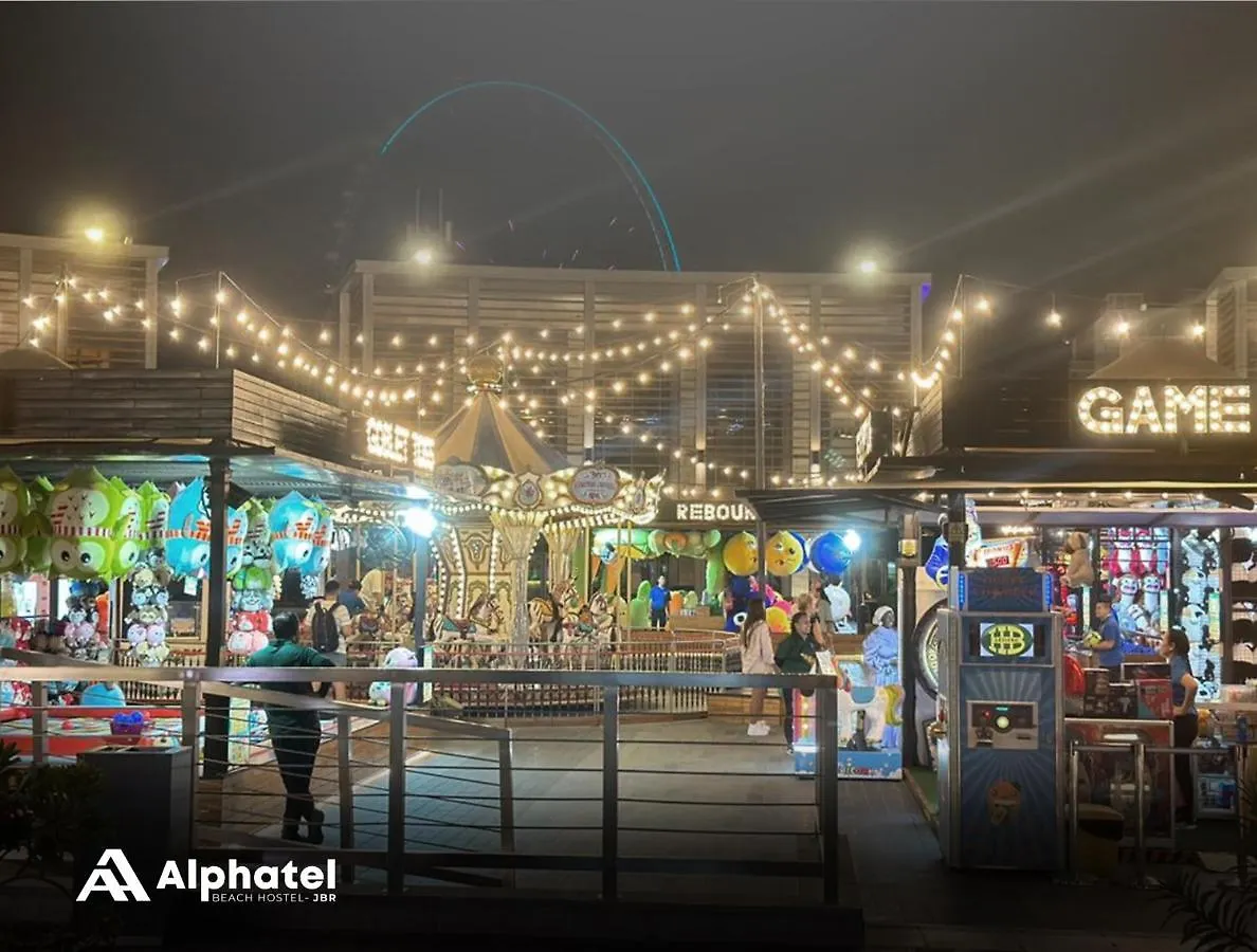 Alphatel Beach Hostel Jbr Dubai