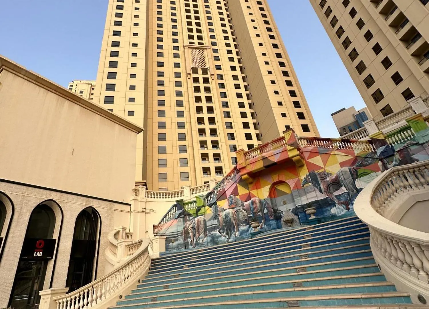 Alphatel Beach Hostel Jbr Dubai