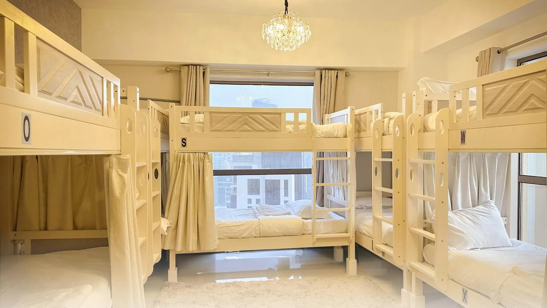 Alphatel Beach Hostel Jbr Dubai
