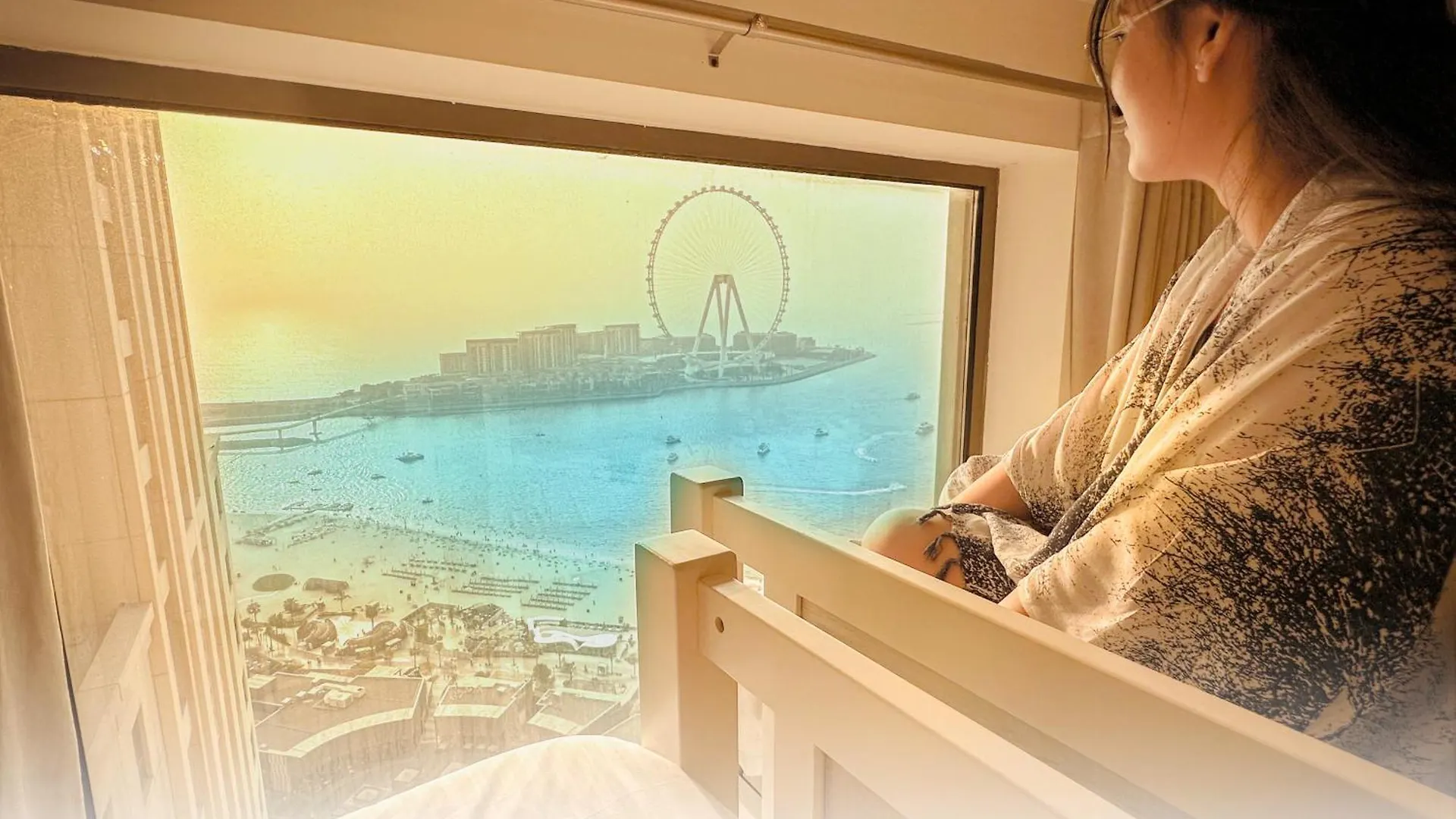 Alphatel Beach Hostel Jbr Dubai